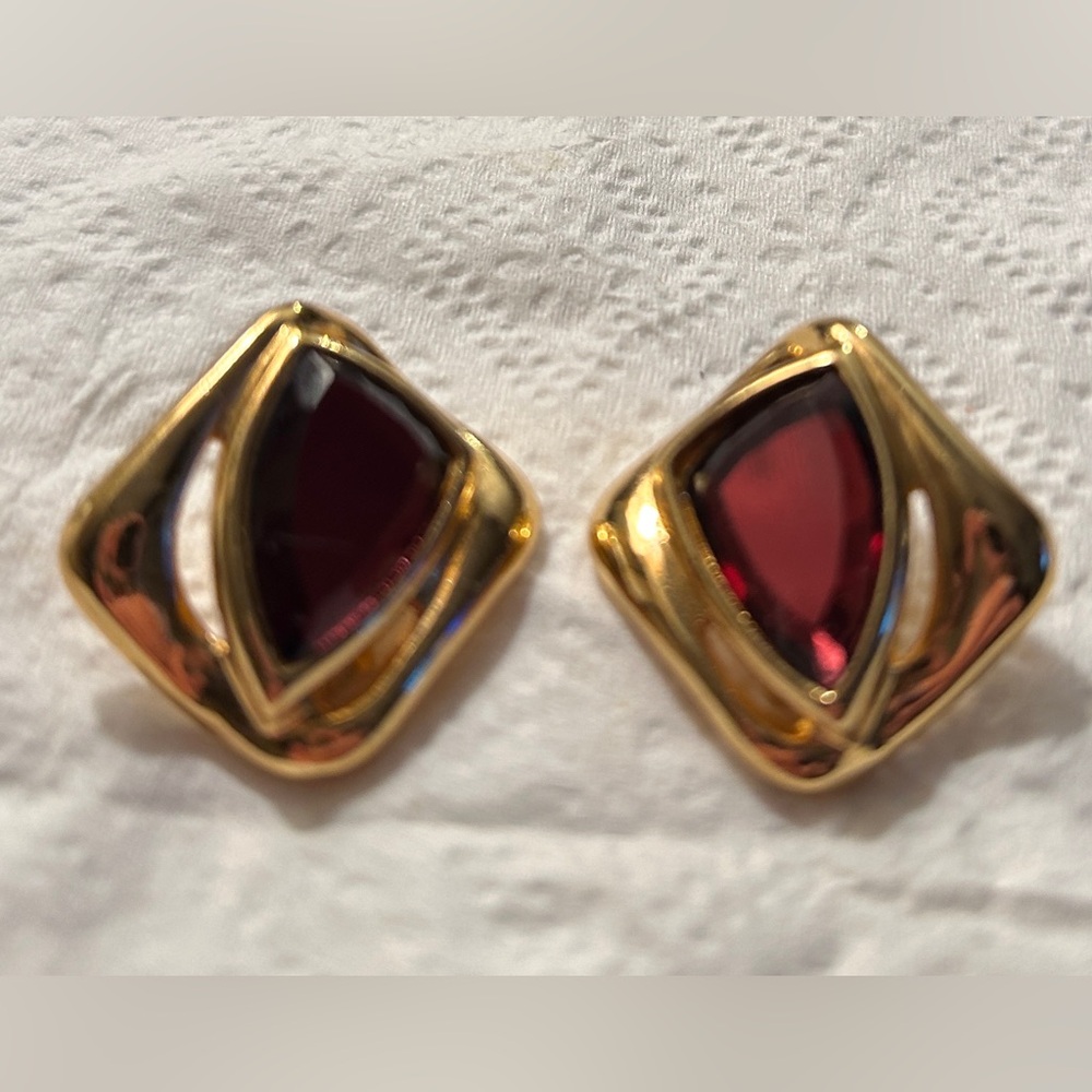 RARE Vtg Yves Saint Laurent Gold Tone Red Glass Clip On Earrings